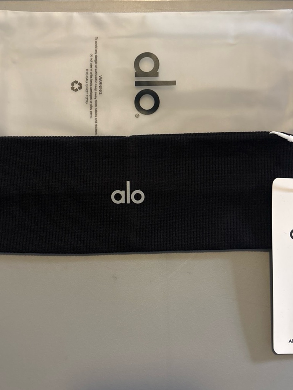 ALO Yoga Black white Logo Headband